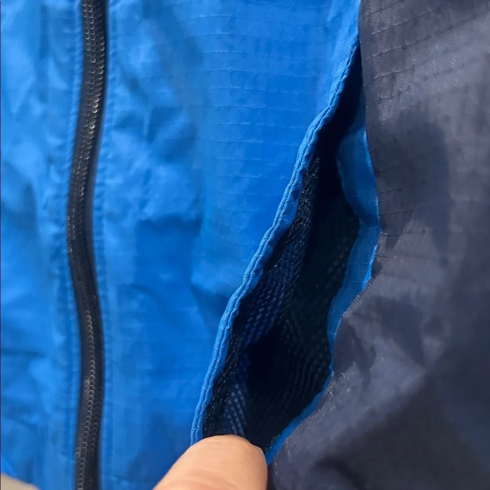 Columbia Vibrant Blue and Dark Hooded Jacket
